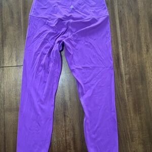 Lululemon High rise 23” Crop leggings Moonlit Magenta size 10